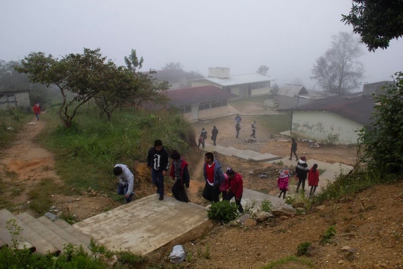 © kai ale - Image from the Educación en la Sierra Mazateca photography project