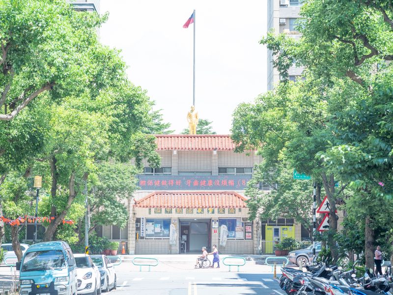 © Chung Ming Ko - Image from the The Graveyard of a Dictator photography project