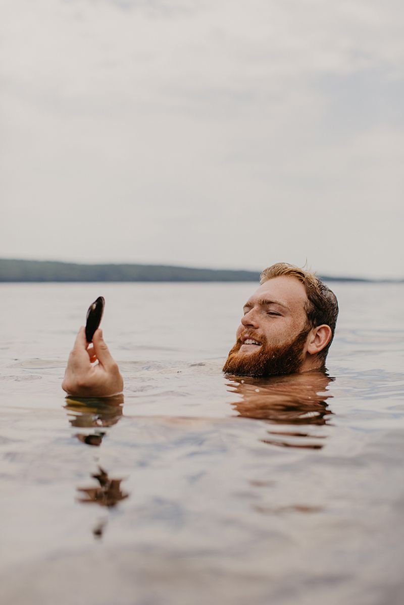 © Hannah Latham - Tristan and the Lake Clam