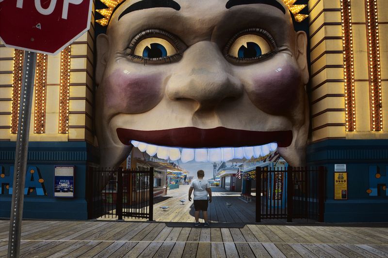 © francisco diaz + deb young - Welcome to the Sideshow