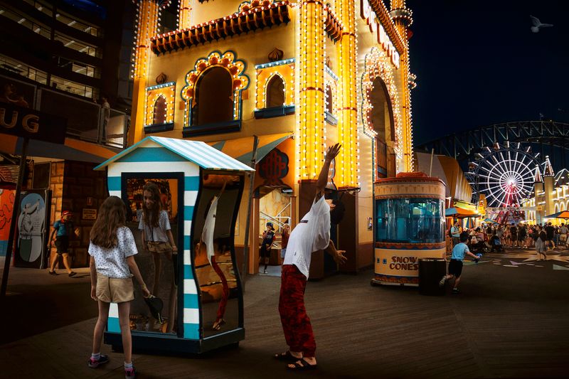 © francisco diaz + deb young - Mirrors