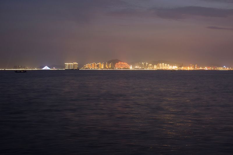 © Tara Fallaux - Image from the PERFECT PEARL photography project