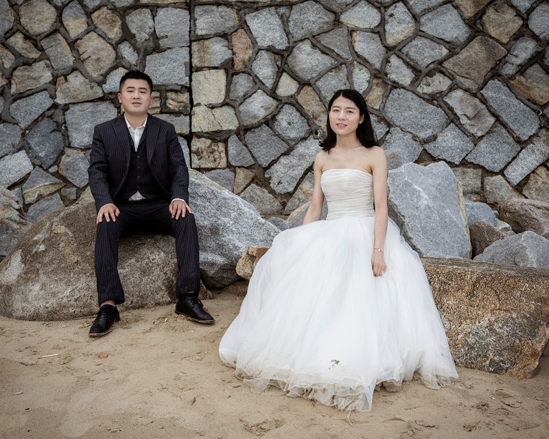 © Tara Fallaux - Newly weds Chen Cheng and Chen Chu. (27)