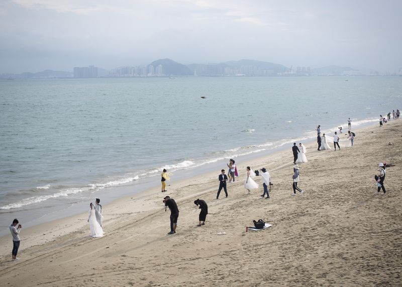 © Tara Fallaux - Xiamen beach