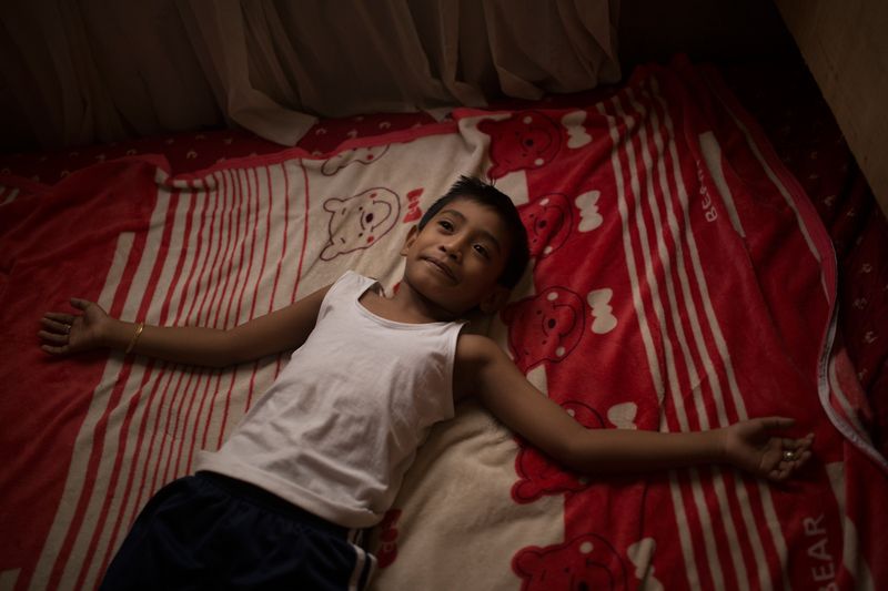 © Sina Niemeyer - Image from the The many wives of Mr. _ photography project