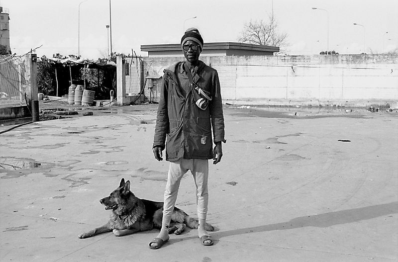 © Isabell Zipfel - Image from the Italy's Migrant slaves + Orange pickers in rosarno photography project