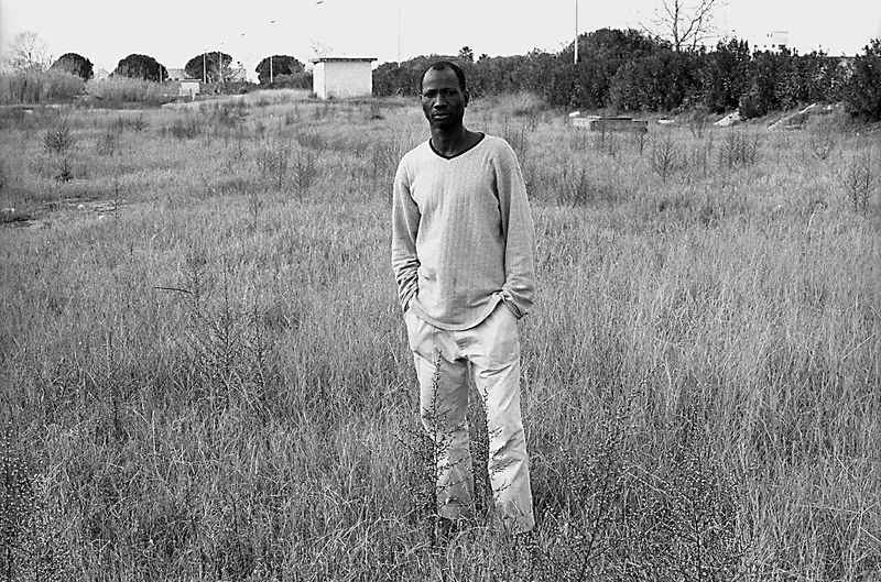© Isabell Zipfel - Image from the Italy's Migrant slaves + Orange pickers in rosarno photography project