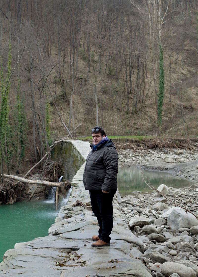 © Martino Lombezzi - Image from the Rapido 904 photography project