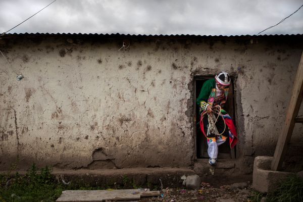 © Gianni Bulacio - Image from the Chiaraje a blood ritual photography project