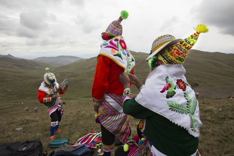 © Gianni Bulacio - Image from the Chiaraje a blood ritual photography project