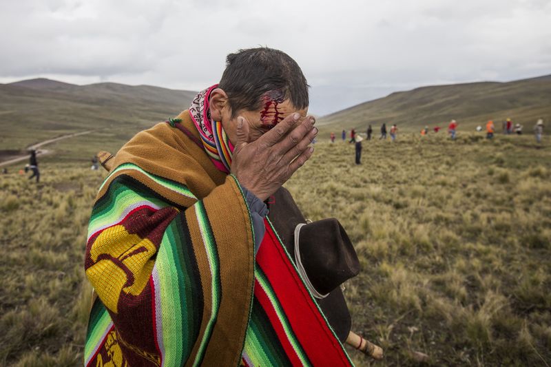 © Gianni Bulacio - Image from the Chiaraje a blood ritual photography project