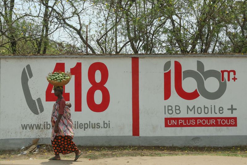 © alexandra buxbaum - Image from the Bujumbura –City in the Heart of Africa photography project