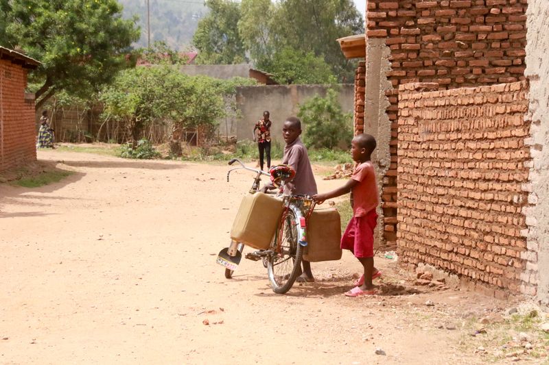 © alexandra buxbaum - Image from the Bujumbura –City in the Heart of Africa photography project