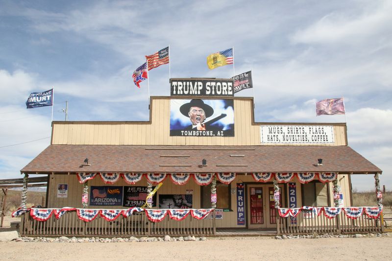© alexandra buxbaum - Image from the Red White & MAGA photography project