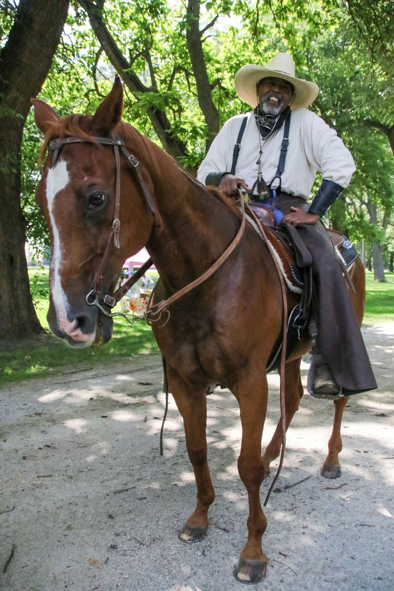 © alexandra buxbaum - Image from the High Noon Ride photography project