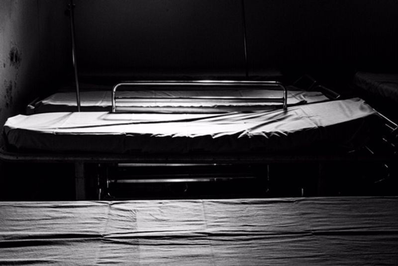 © Susanna De Pascalis - Image from the BURN. HO BISOGNO DI METTERMI IN  PACE. photography project