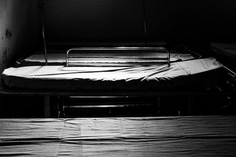 © Susanna De Pascalis - Image from the BURN. HO BISOGNO DI METTERMI IN  PACE. photography project