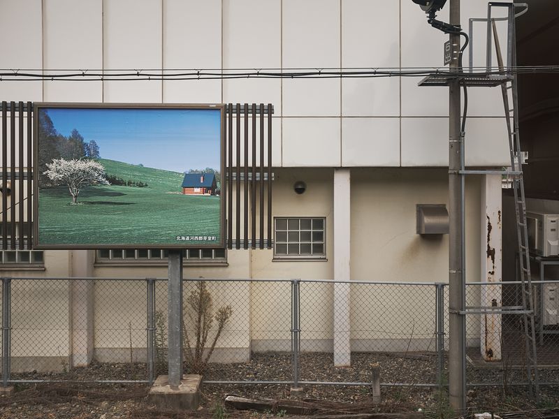 © Emanuele Tortora - Image from the THE INVISIBLE HAND photography project