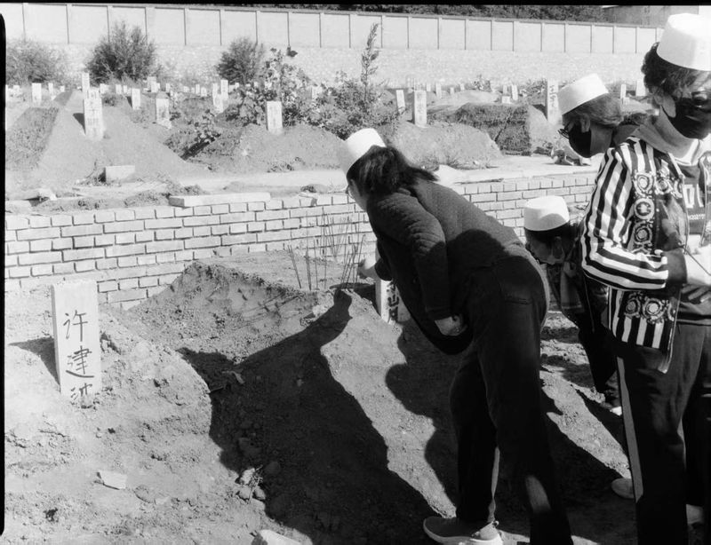 © Hamed Az - Image from the The Funeral of Humanity photography project