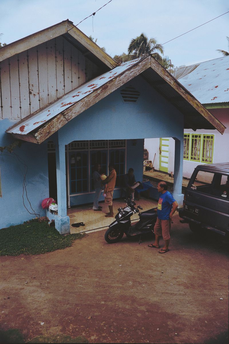 © Farid Renais Ghimas - Afternoon on the Porch, 2022