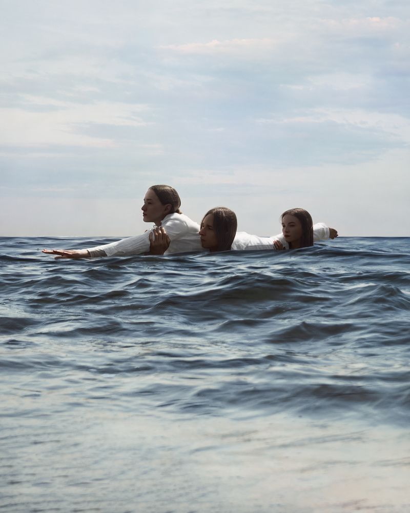 © Nyo Jinyong Lian - Image from the I HOPE SOMEDAY YOU’LL JOIN US photography project