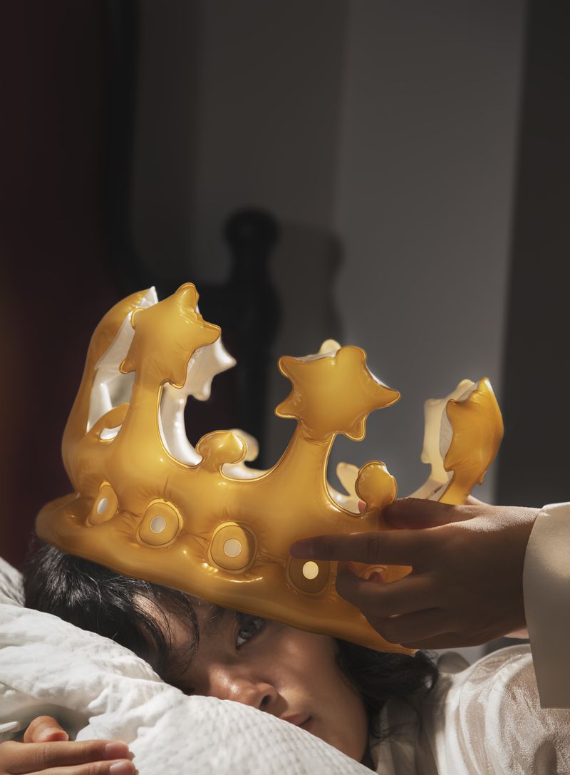 © Nyo Jinyong Lian - Image from the Trust me photography project