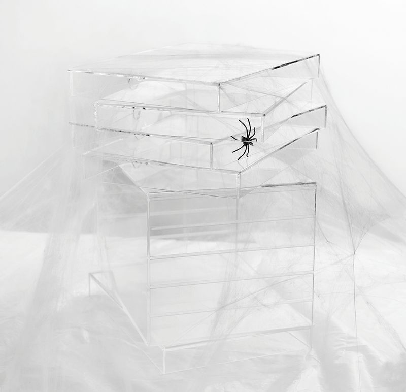 © Nyo Jinyong Lian - Image from the Trust me photography project