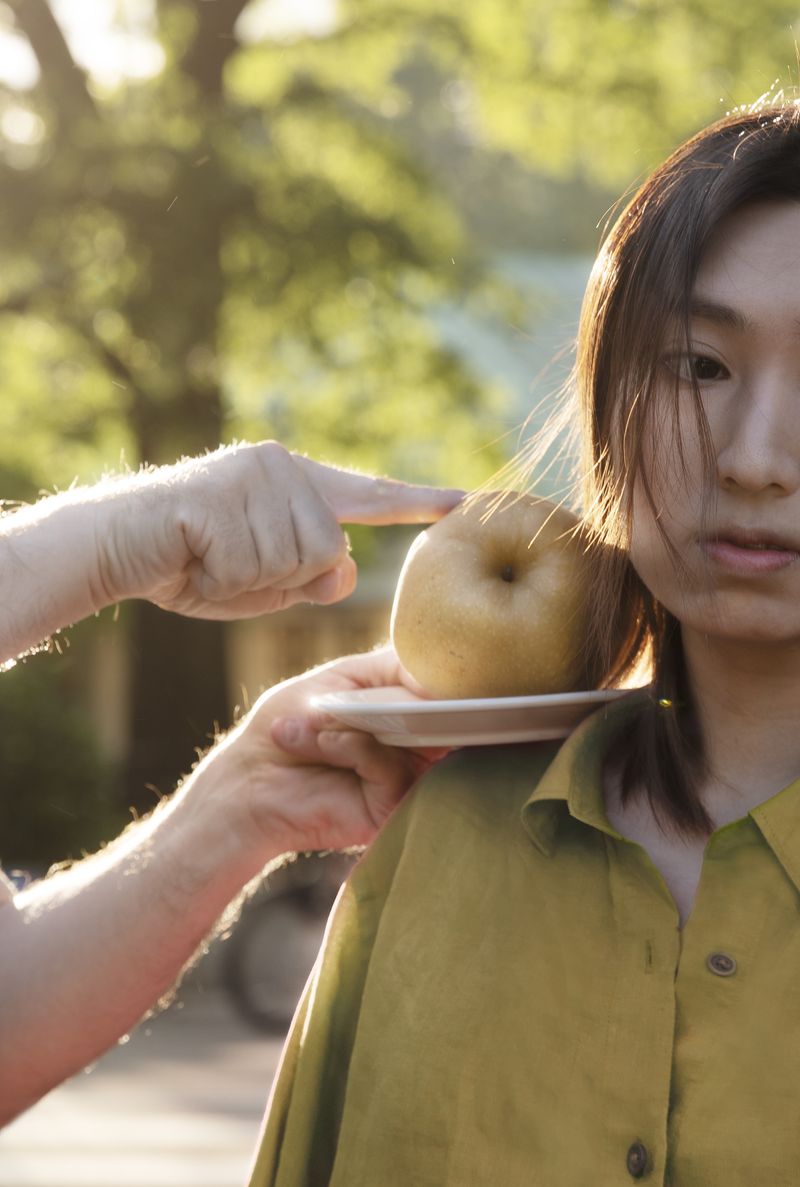 © Nyo Jinyong Lian - Image from the Trust me photography project