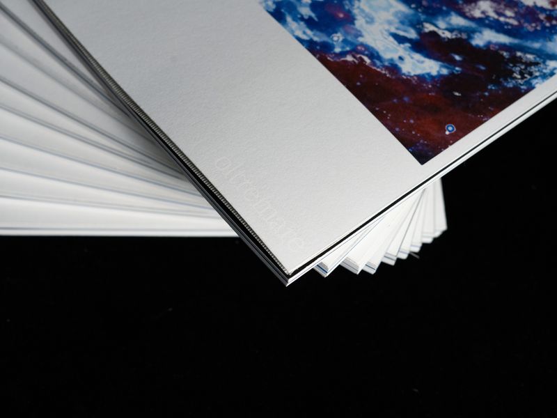 © Lorenzo Di Lernia - On the covers and in the back, the title and the author's name are printed in white on white paper, barely visible.