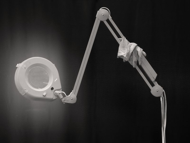 © Lorenzo Di Lernia - Neon laboratory lamp.