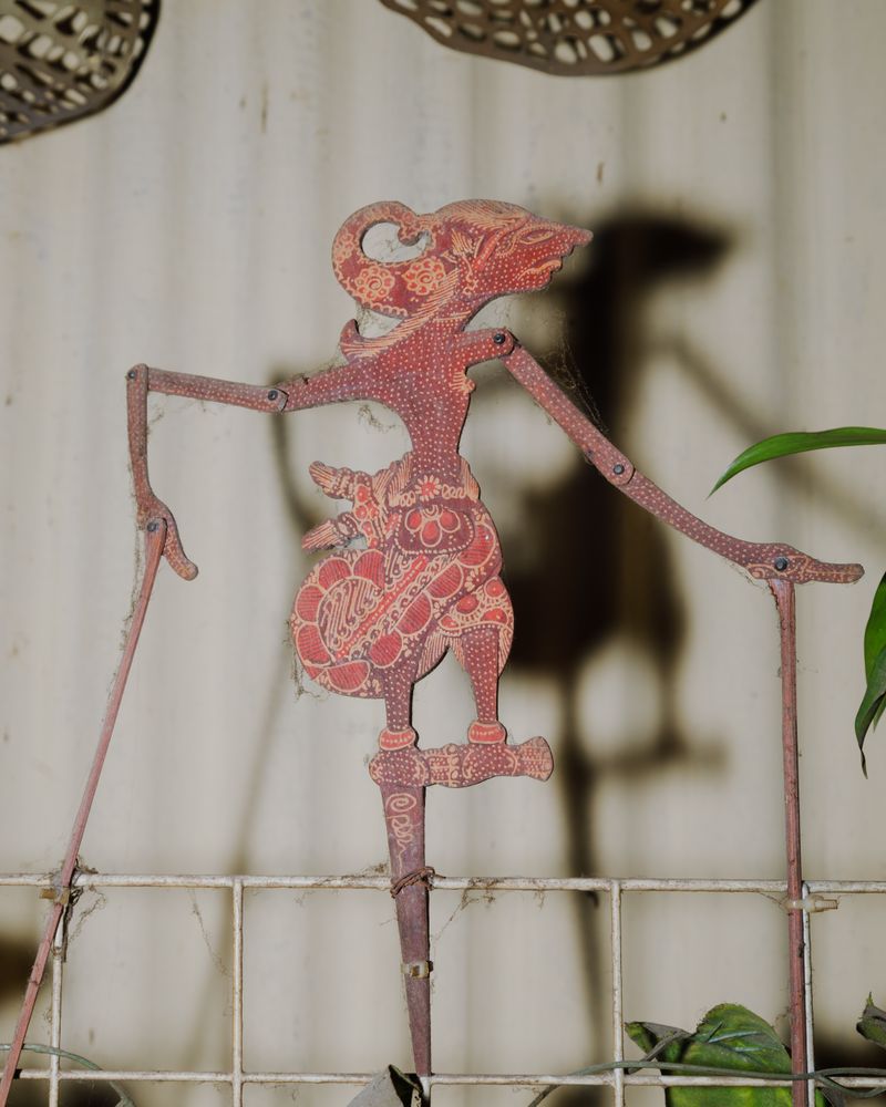 © Andrew Tedy - South Jakarta, 2024. An encounter with an inherited Indonesian cultural image the wayang within my everyday environment.