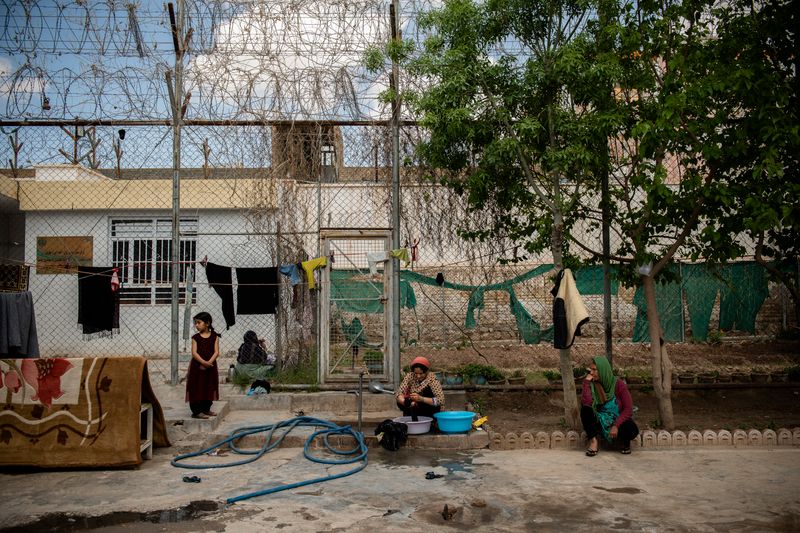 © Kiana Hayeri - Image from the They Killed Their Husbands. Now in Prison, They Feel Free. photography project