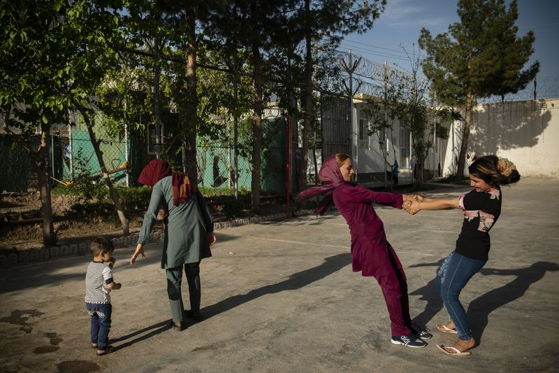 © Kiana Hayeri - Image from the They Killed Their Husbands. Now in Prison, They Feel Free. photography project