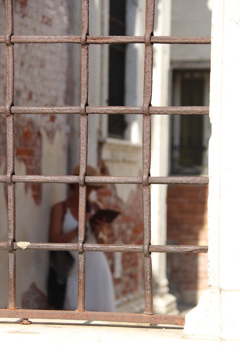 © Ossetrova Eugeniya - Image from the People in Italy photography project