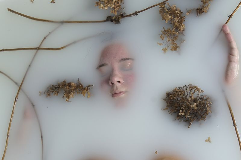 © ANASTASIA DUBRAVA - Image from the Shape of Water photography project