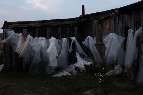 © ANASTASIA DUBRAVA - Image from the Abandoned belongings photography project