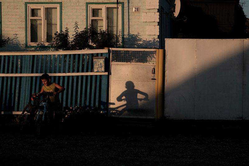 © ANASTASIA DUBRAVA - Image from the When the trees were big photography project