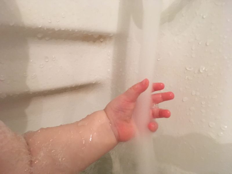 © ANASTASIA DUBRAVA - "Bathing is such a fun!"