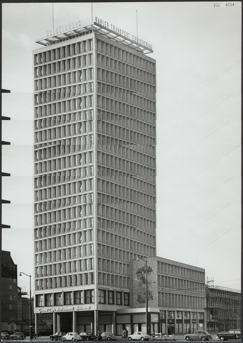 © Sean Charlton White - Image from the Welkom In Nederland photography project