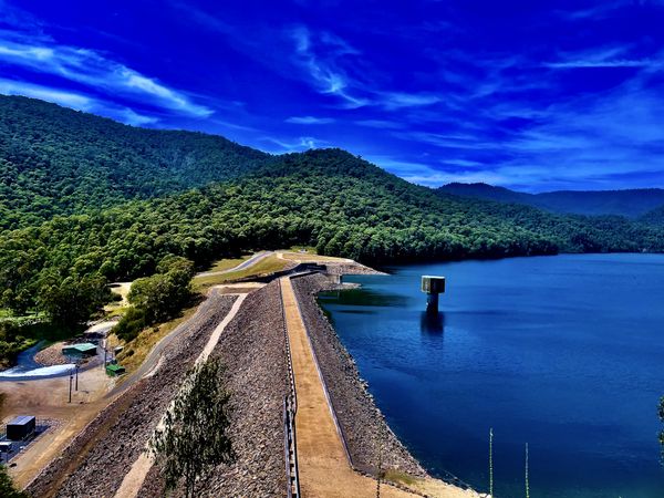 © Frostbyte Wolf - Lake William Hovell