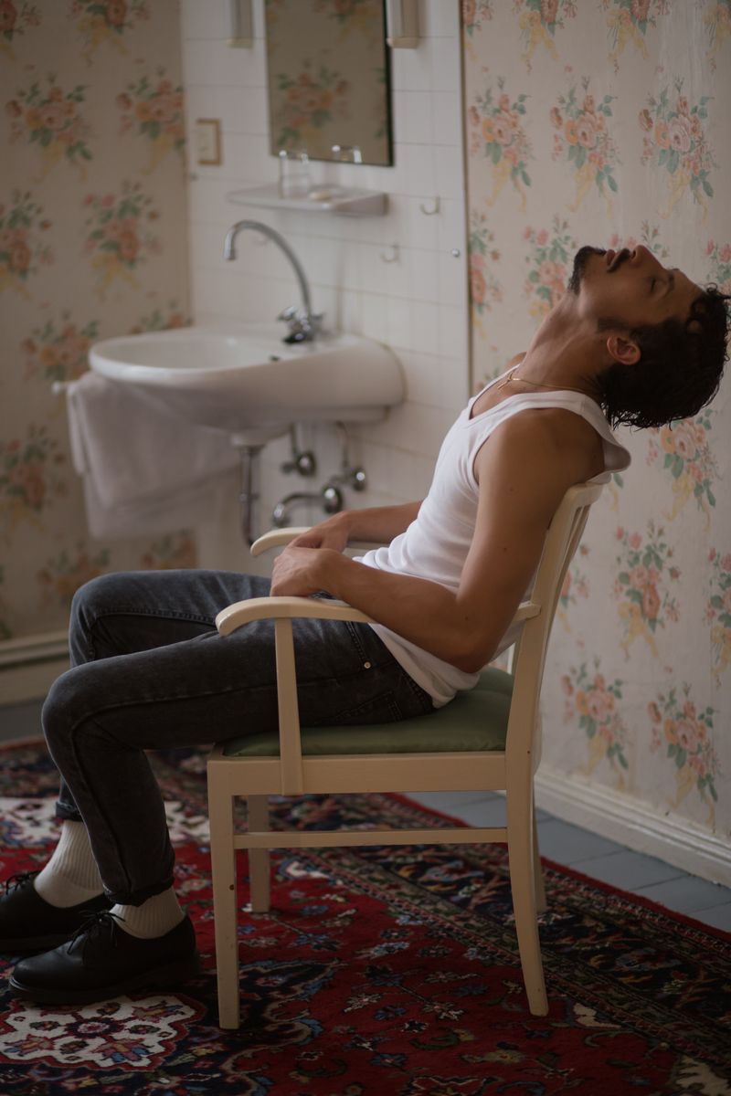 © claudia greco - Image from the "Room 7" photography project