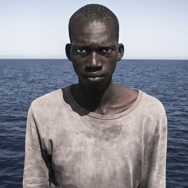 © CESAR DEZFULI - Image from the Passengers photography project