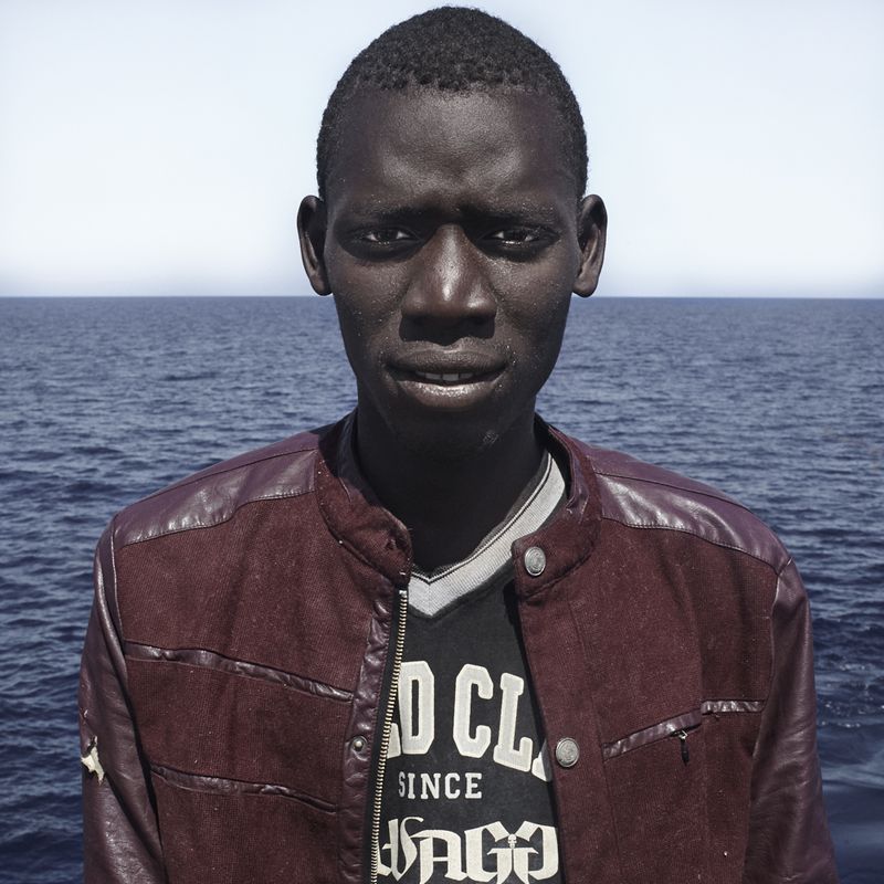 © CESAR DEZFULI - Image from the Passengers photography project