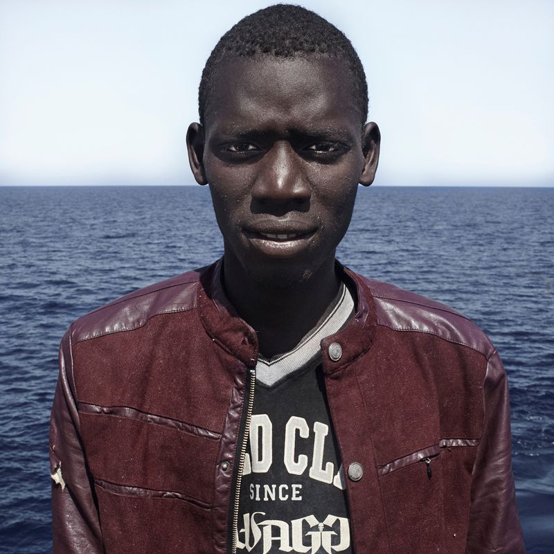 © CESAR DEZFULI - Image from the Passengers photography project