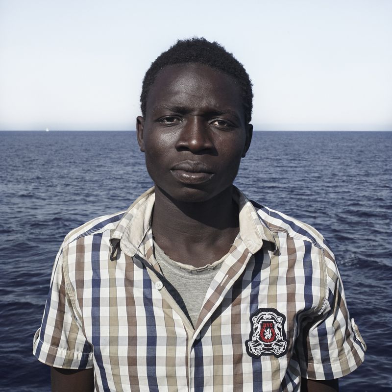 © CESAR DEZFULI - Image from the Passengers photography project