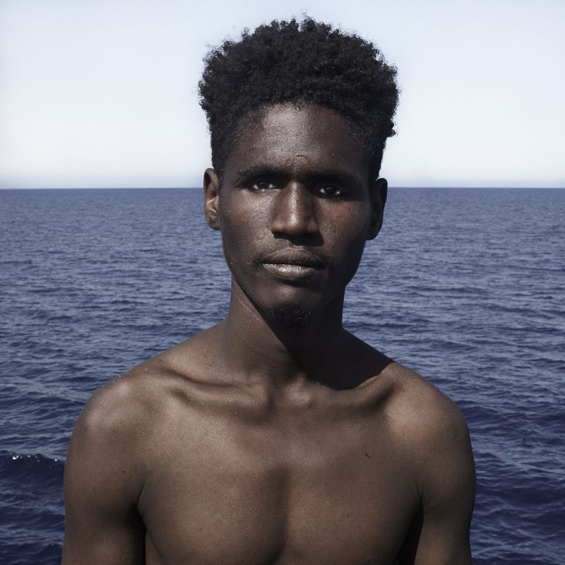 © CESAR DEZFULI - Image from the Passengers photography project