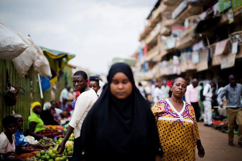 © Anne Ackermann - Image from the Behind Veils and Walls - Women in Little Mogadishu photography project