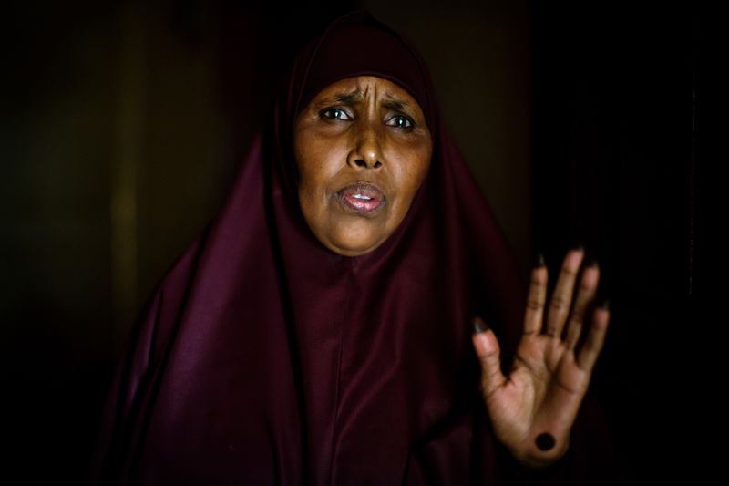 © Anne Ackermann - Image from the Behind Veils and Walls - Women in Little Mogadishu photography project