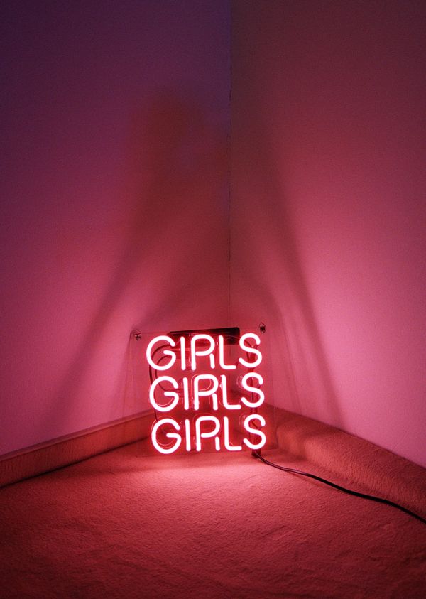 © Eva Szombat - ‘Roses are red, Violets are blue, Modesty makes you A woman of virtue.’