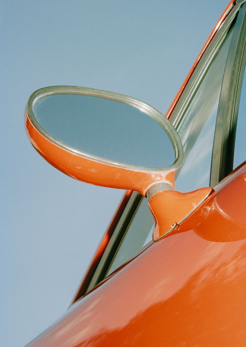 © Eva Szombat - Closer than they Appear